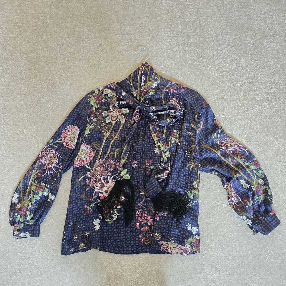 Zara LS Women's Top w Neck Tie - Picture 2 of 5